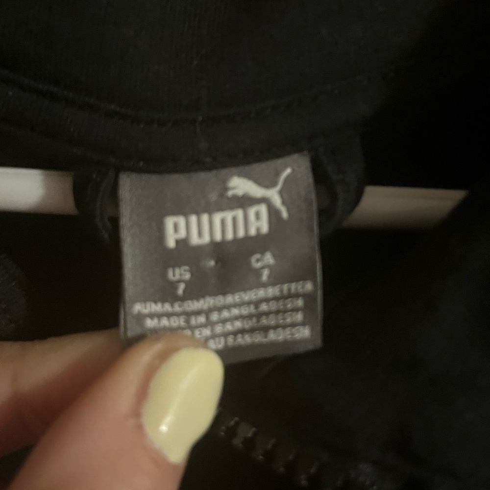 Puma Sports Girls Size 7 Year Black Pullover Sweatshirt - Picture 2 of 4